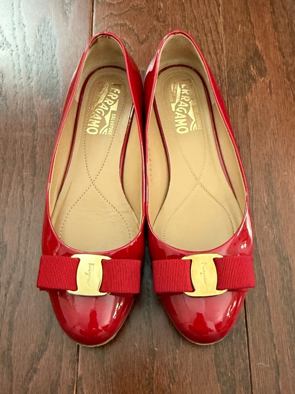 Salvatore Ferragamo Women's Varina Ballet Flats, Rosso Red/Gold Size 6.5